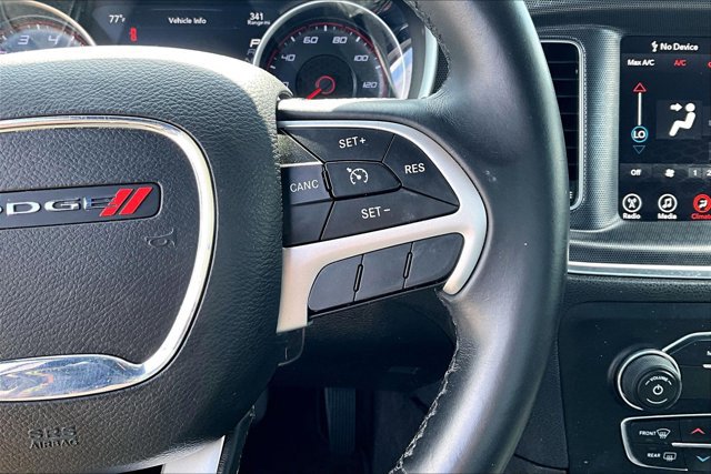 Used 2017 Dodge Charger SXT RWD image 12