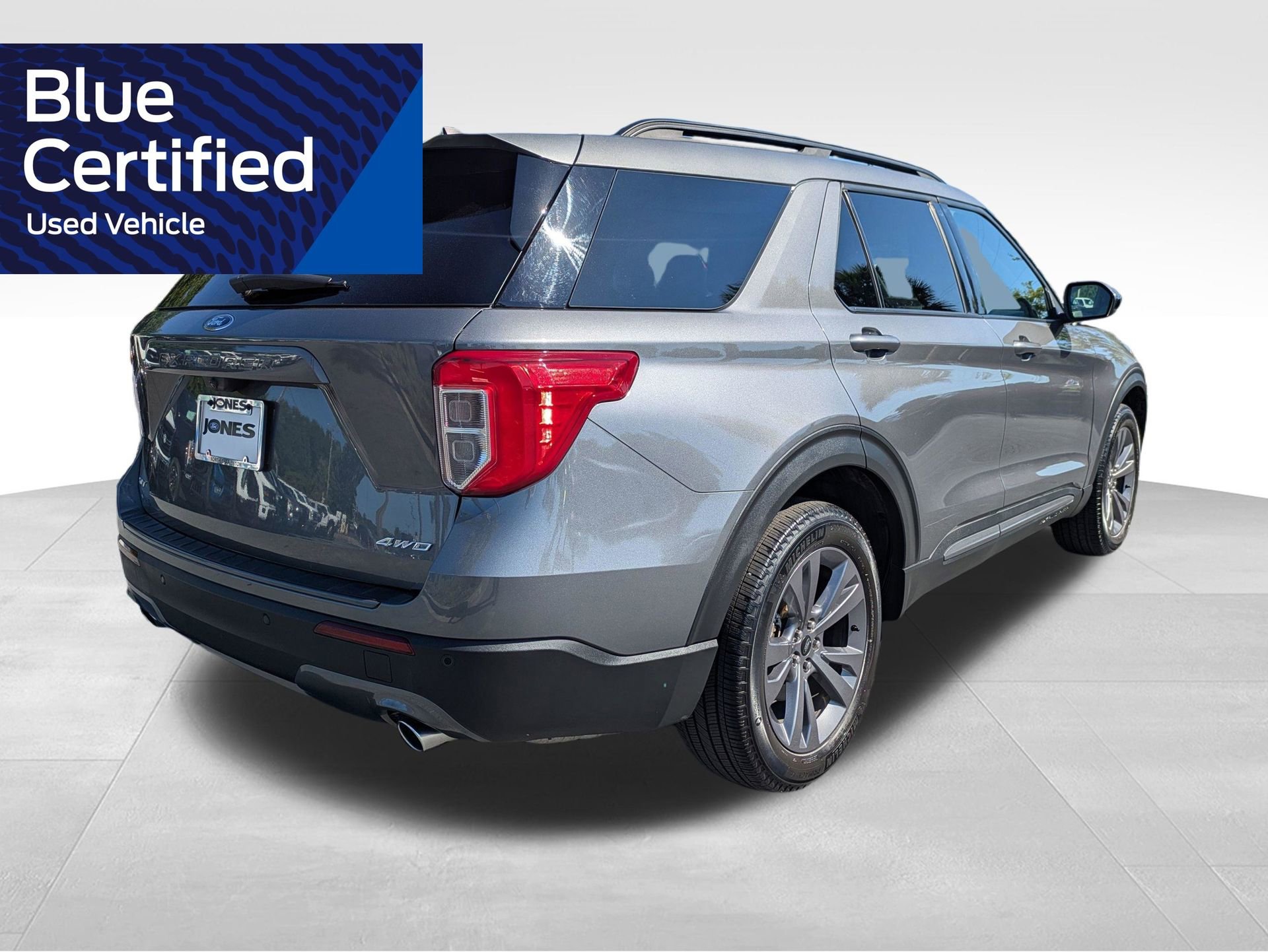 Certified 2023 Ford Explorer XLT w/ Equipment Group 202A AWD/4WD image 5