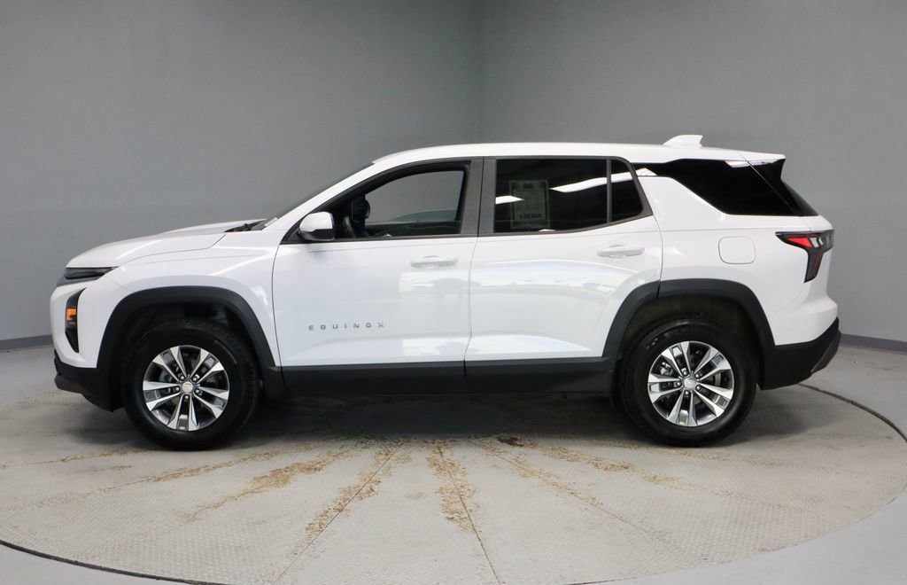 Used 2025 Chevrolet Equinox LT AWD/4WD image 10