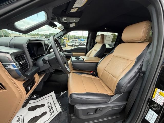 Certified 2025 Ford F450 Lariat w/ FX4 Off-Road Package AWD/4WD image 13