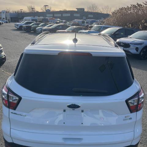 Certified 2018 Ford Escape SE image 22