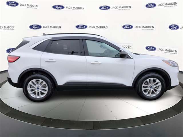 Certified 2022 Ford Escape SE w/ Convenience Package image 2