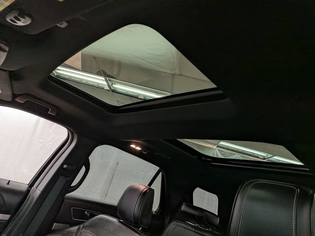Certified 2018 Ford Explorer Platinum AWD/4WD image 16