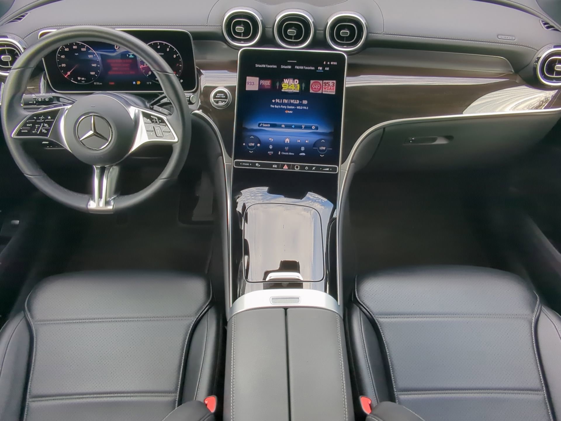 Used 2025 Mercedes-Benz GLC 300 image 50