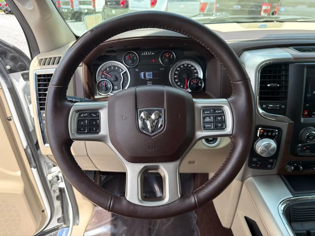 Used 2018 RAM 1500 Laramie w/ Convenience Group AWD/4WD image 24