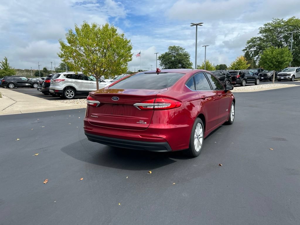 Certified 2019 Ford Fusion SE FWD image 7