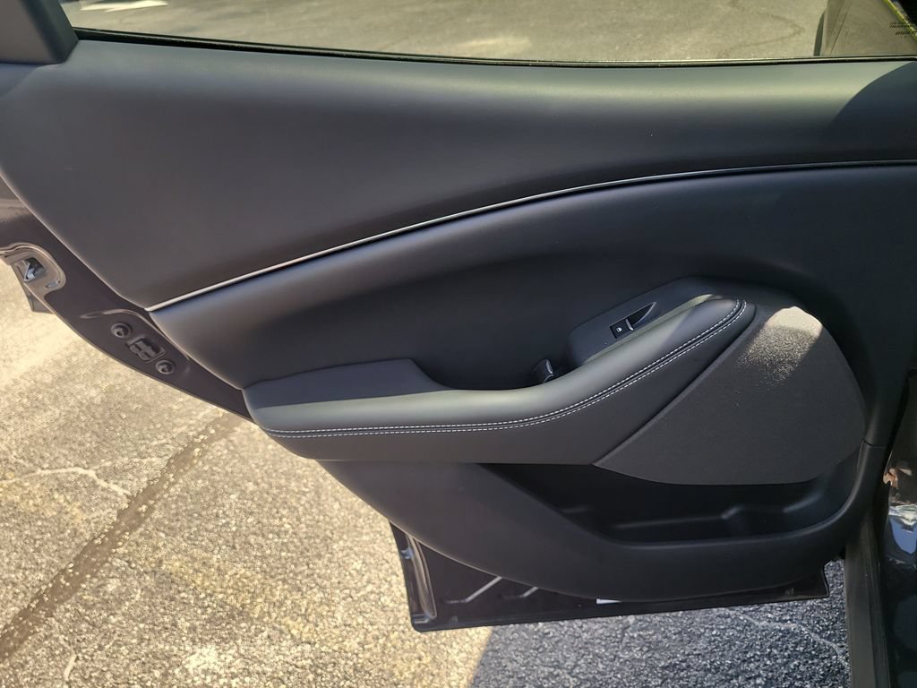 Certified 2022 Ford Mustang Mach-E Select AWD/4WD image 8