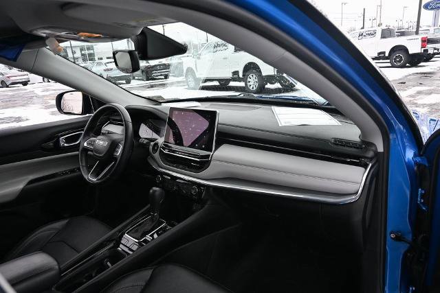 Used 2022 Jeep Compass Limited image 21