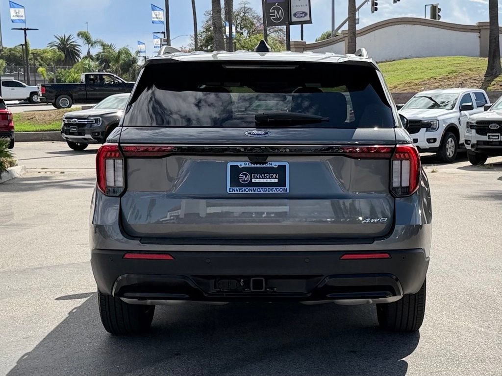 Certified 2025 Ford Explorer ST-Line AWD/4WD image 7