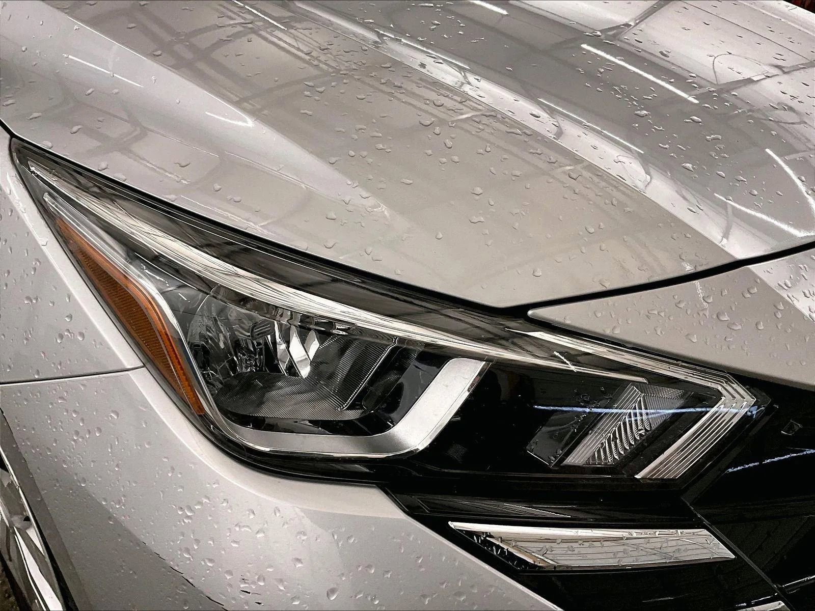 Used 2024 Nissan Versa S w/ Trunk Package image 27