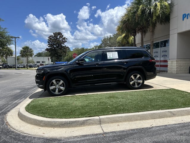 Used 2021 Jeep Grand Cherokee L Limited w/ Trailer Tow Group (B) AWD/4WD image 10