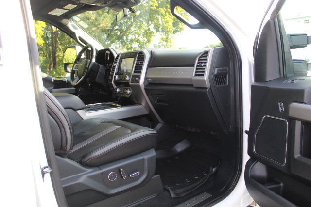 Certified 2021 Ford F250 Platinum w/ FX4 Off-Road Package AWD/4WD image 11