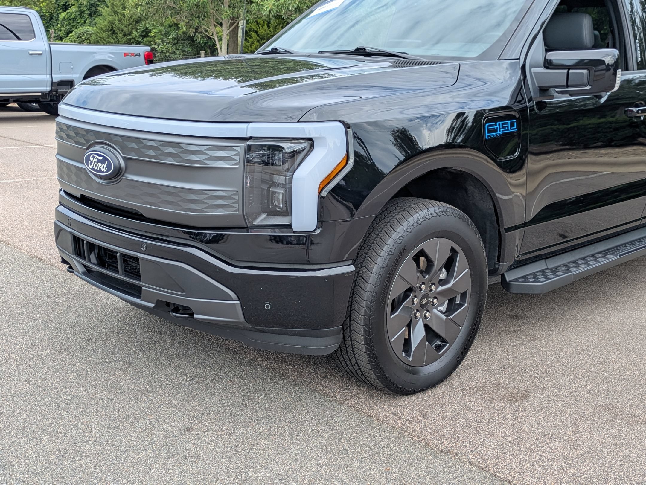 Certified 2025 Ford F150 Lightning Lariat w/ Max Trailer Tow Package AWD/4WD image 10