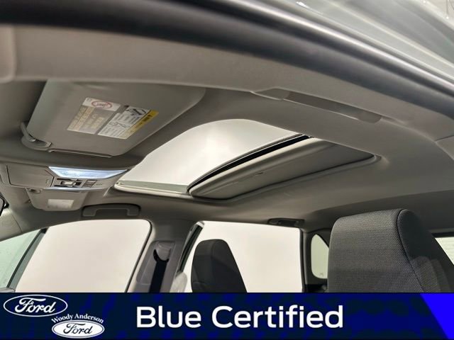 Used 2022 Toyota RAV4 XLE w/ Convenience Package image 19