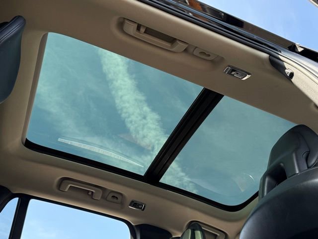 Used 2022 Volvo XC90 T6 Momentum w/ Climate Package image 16