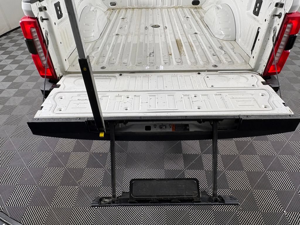 Certified 2025 Ford F250 King Ranch AWD/4WD image 57