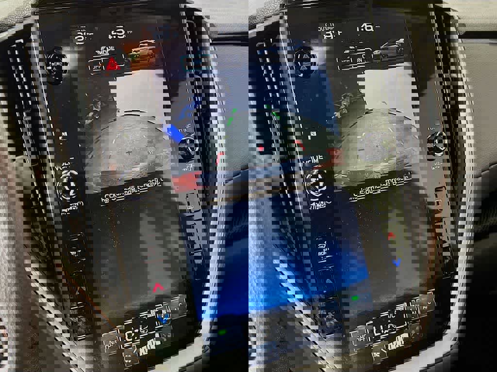 Used 2024 Subaru Crosstrek 2.0i Premium w/ Crosstrek Mirror Package image 25