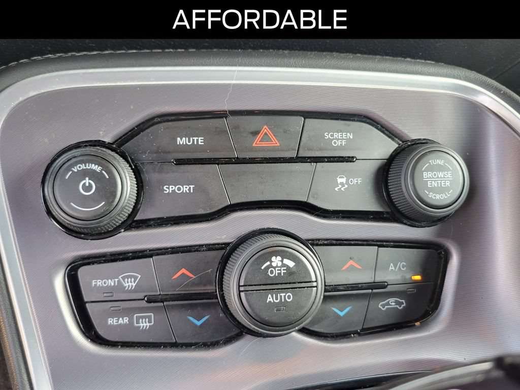 Used 2019 Dodge Challenger SXT RWD image 21