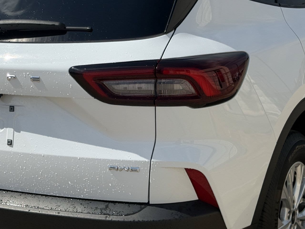 Certified 2024 Ford Escape Active AWD/4WD image 7