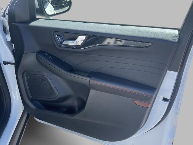 Certified 2025 Ford Escape ST-Line Elite image 14