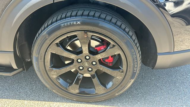 Certified 2020 Ford Explorer ST w/ ST Street Pack AWD/4WD image 6