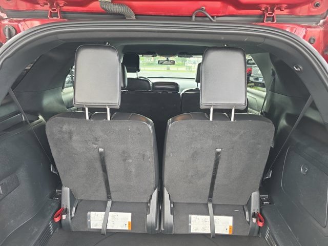 Certified 2019 Ford Explorer XLT w/ Equipment Group 202A FWD image 9