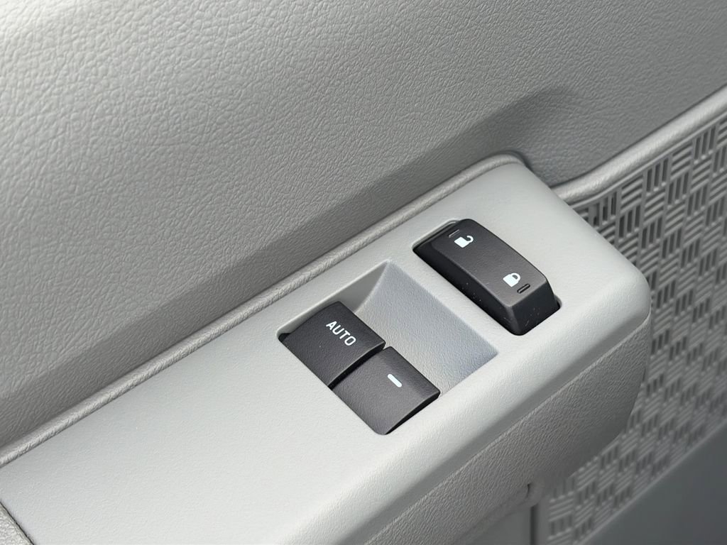 Certified 2023 Ford E-450 and Econoline 450 Super Duty w/ Driver's Safety Package image 21