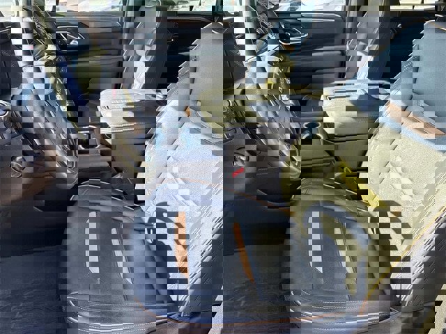 Used 2024 GMC Yukon AT4 w/ Technology Package image 28