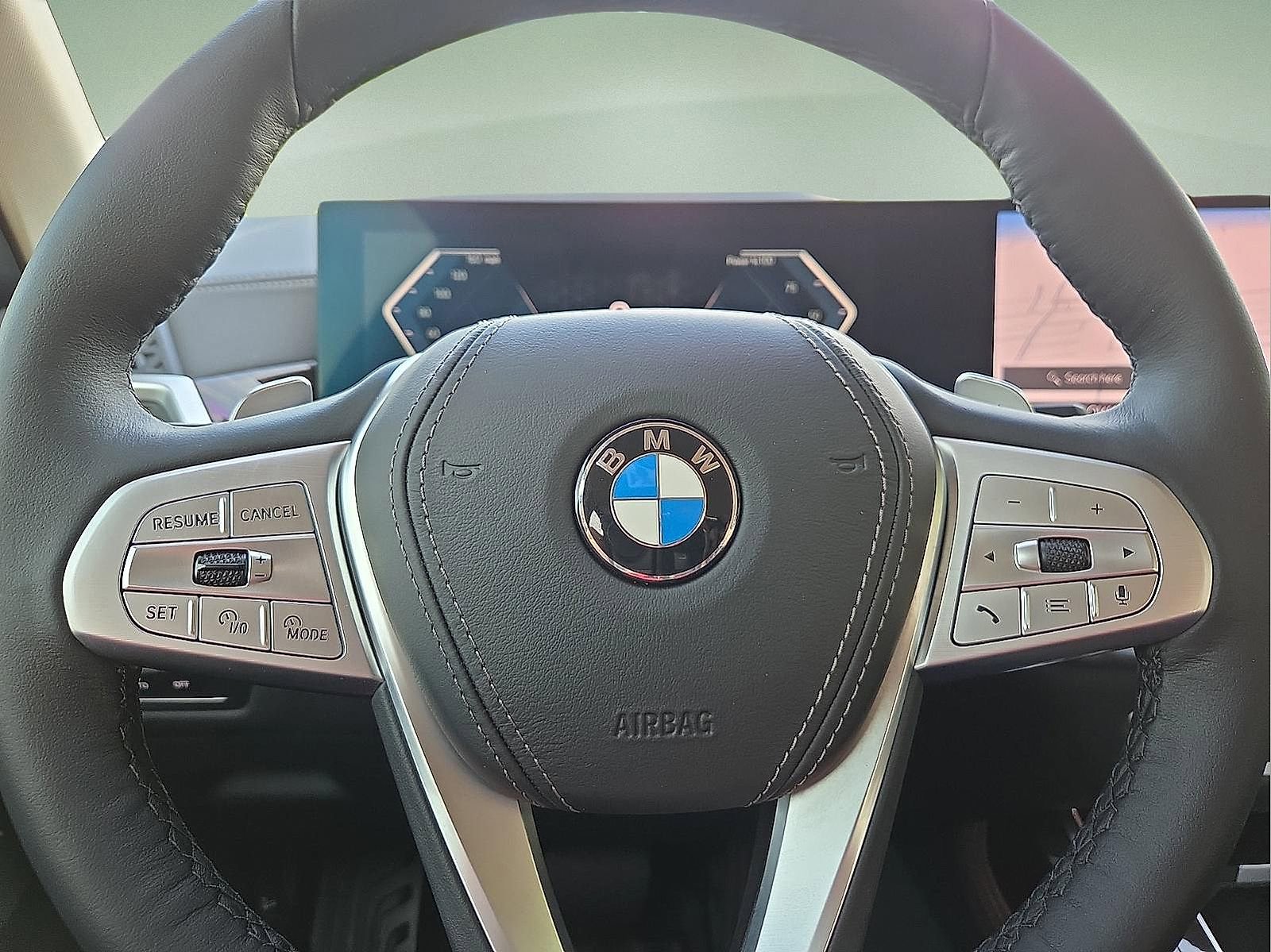 Used 2026 BMW X7 xDrive40i w/ Premium Package AWD/4WD image 24