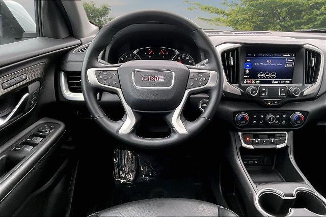 Used 2024 GMC Terrain SLT AWD/4WD image 7