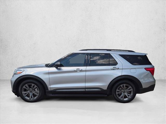 Certified 2021 Ford Explorer XLT w/ Equipment Group 202A RWD image 8