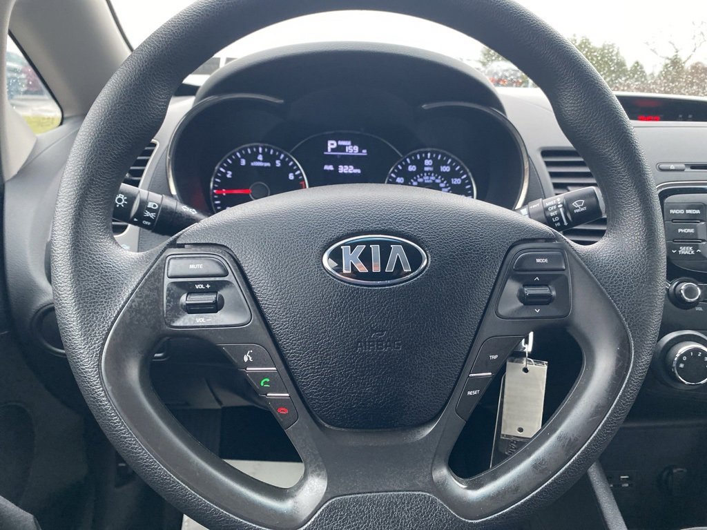 Used 2017 Kia Forte LX image 24