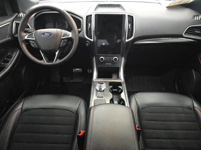 Certified 2024 Ford Edge ST-Line AWD/4WD image 19