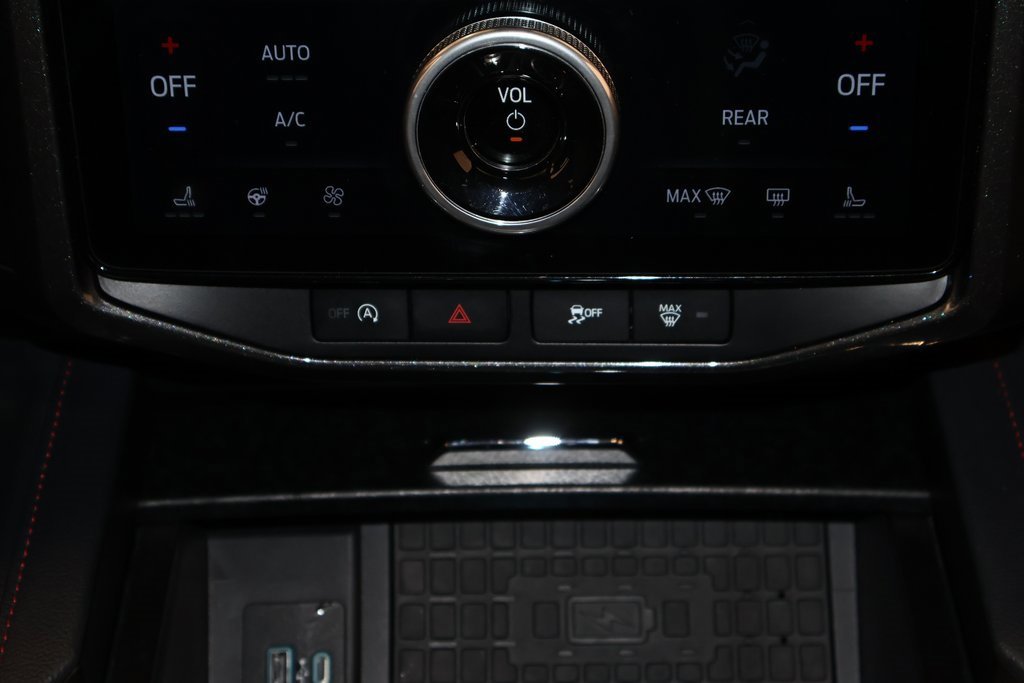 Certified 2024 Ford Expedition Limited image 37