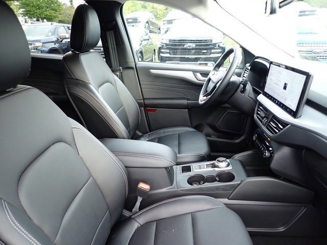 Certified 2024 Ford Escape Platinum image 11