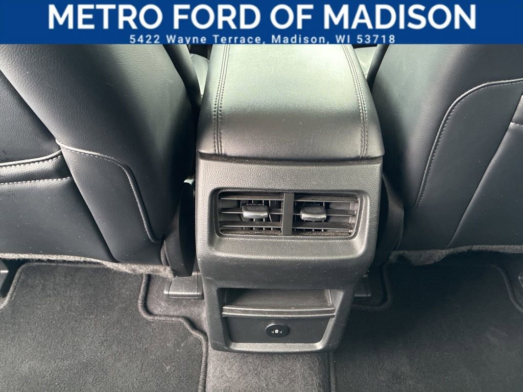 Certified 2023 Ford Edge SEL image 13