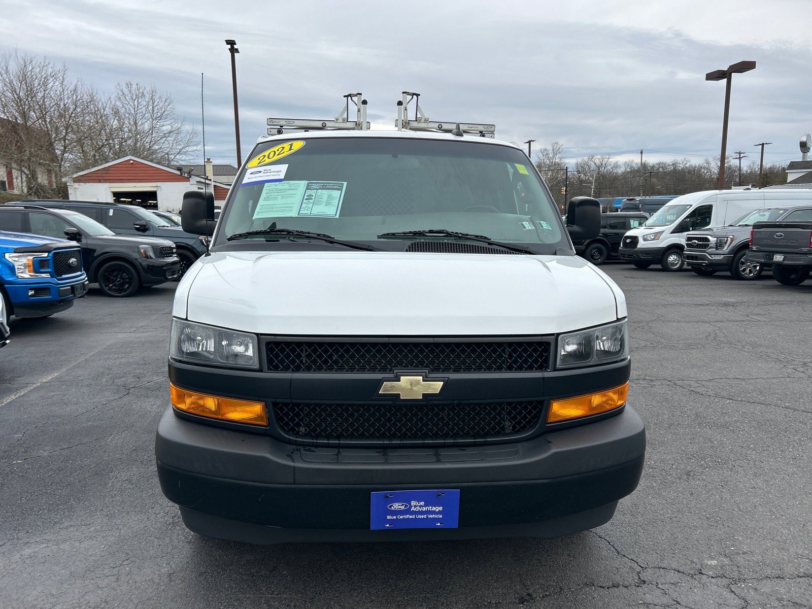 Used 2021 Chevrolet Express 2500 w/ Driver Convenience Package image 18