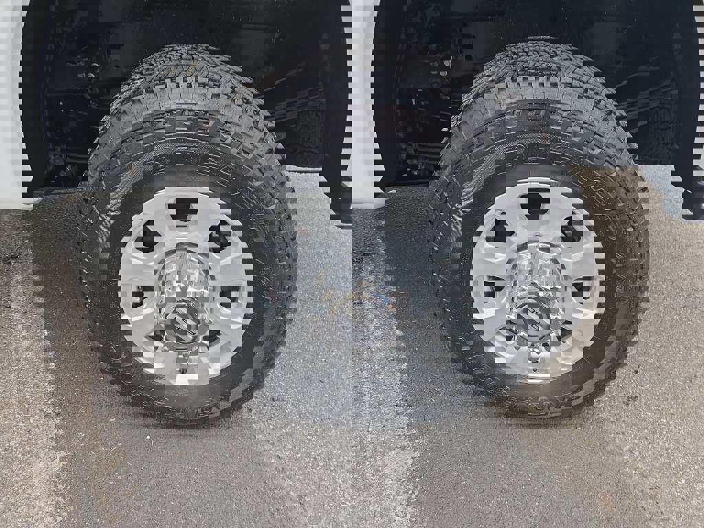 Certified 2024 Ford F350 XLT w/ FX4 Off-Road Package image 12