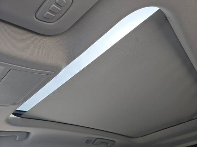 Certified 2025 Ford Escape SE w/ PHEV Premium Package FWD image 28