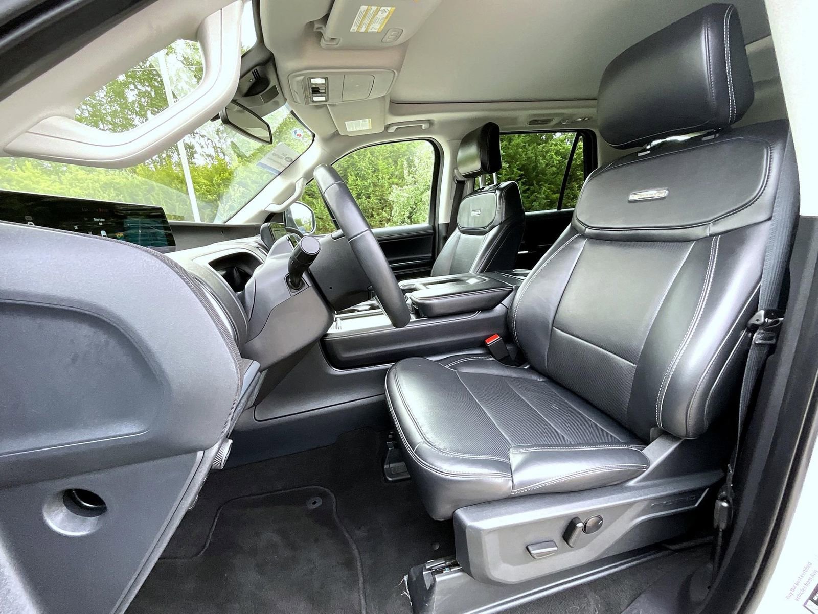 Certified 2025 Ford Expedition Platinum AWD/4WD image 10