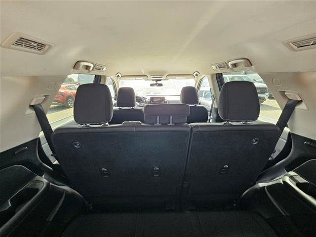 Used 2024 Nissan Pathfinder SV FWD image 11