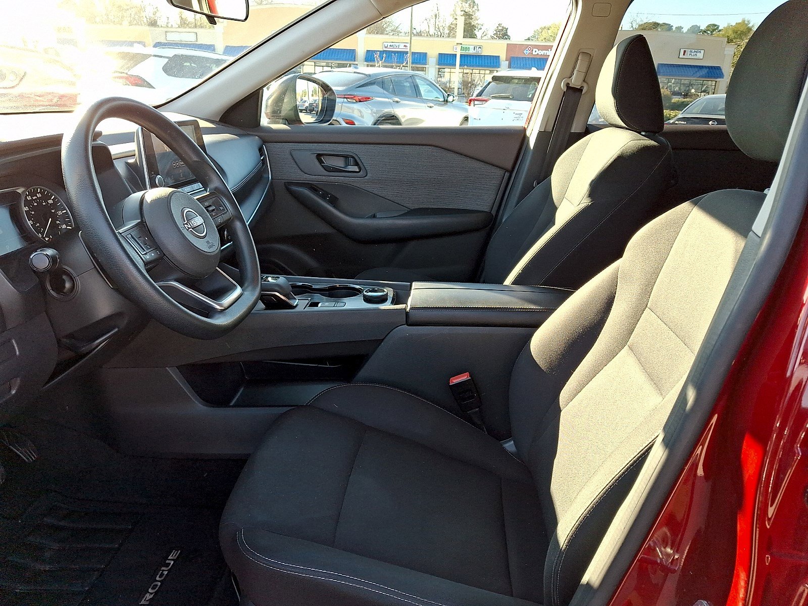 Used 2023 Nissan Rogue S image 12