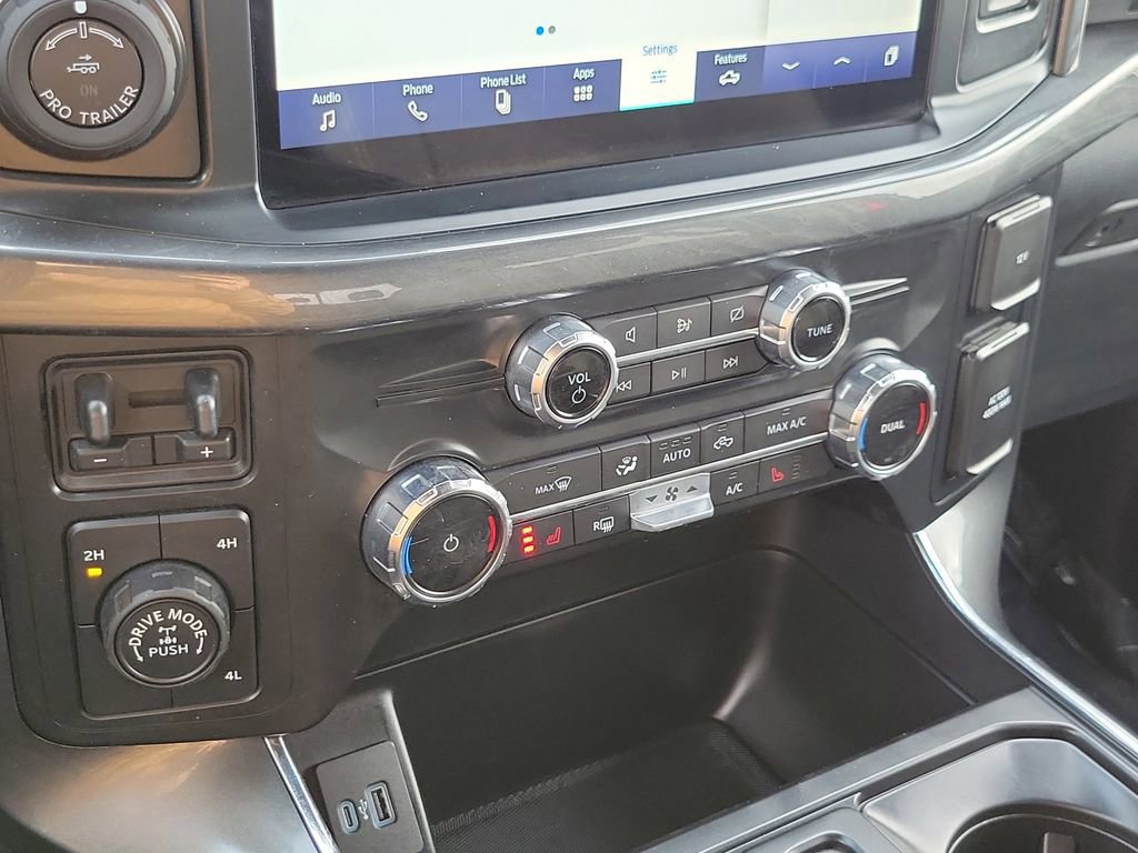 Certified 2022 Ford F150 XLT w/ Equipment Group 302A High image 17