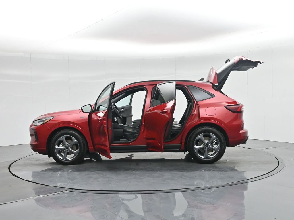 Certified 2024 Ford Escape ST-Line w/ Tech Pack #1 image 40