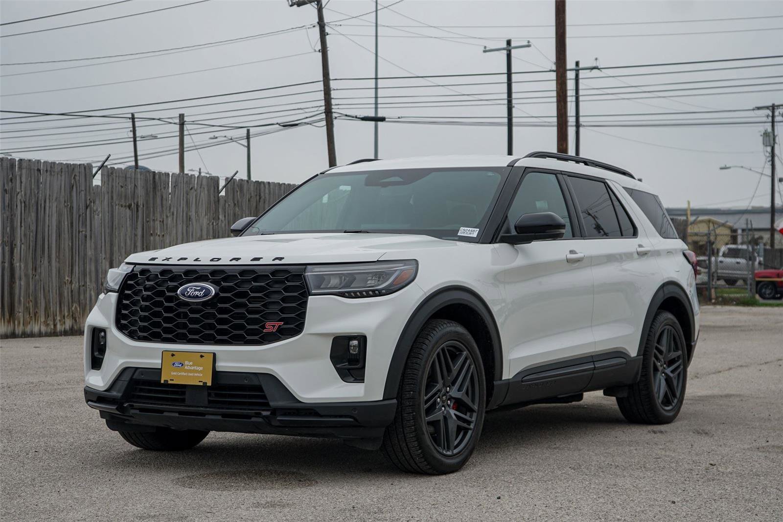 Certified 2025 Ford Explorer ST RWD image 8