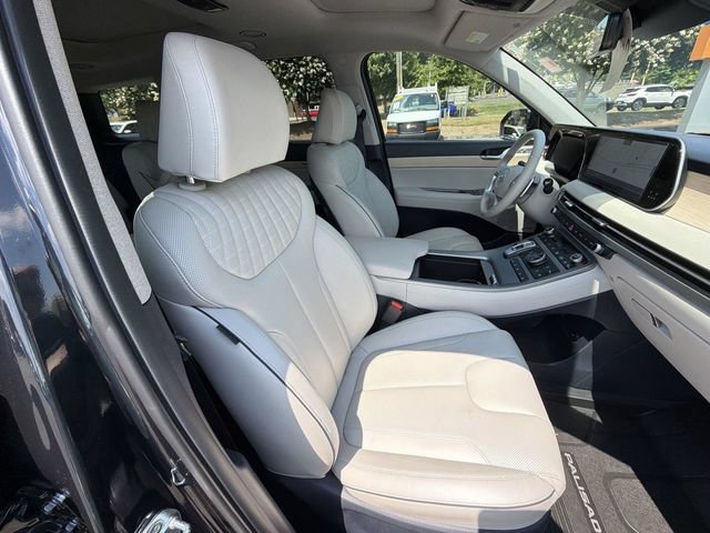 Used 2024 Hyundai Palisade Limited AWD/4WD image 31