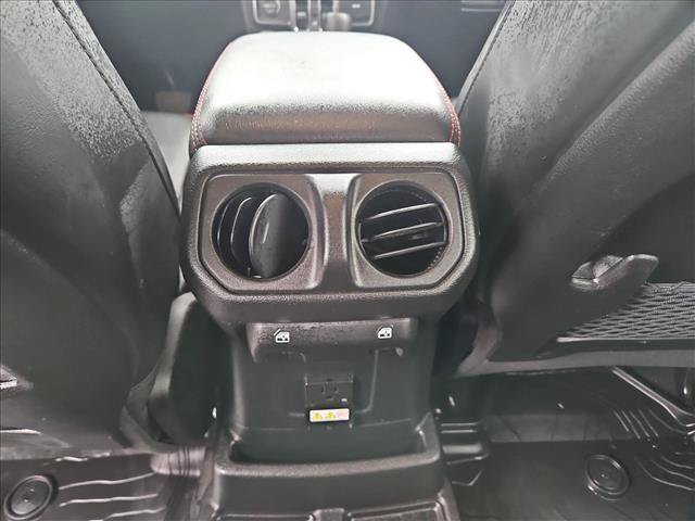 Used 2024 Jeep Wrangler Unlimited Rubicon AWD/4WD image 14