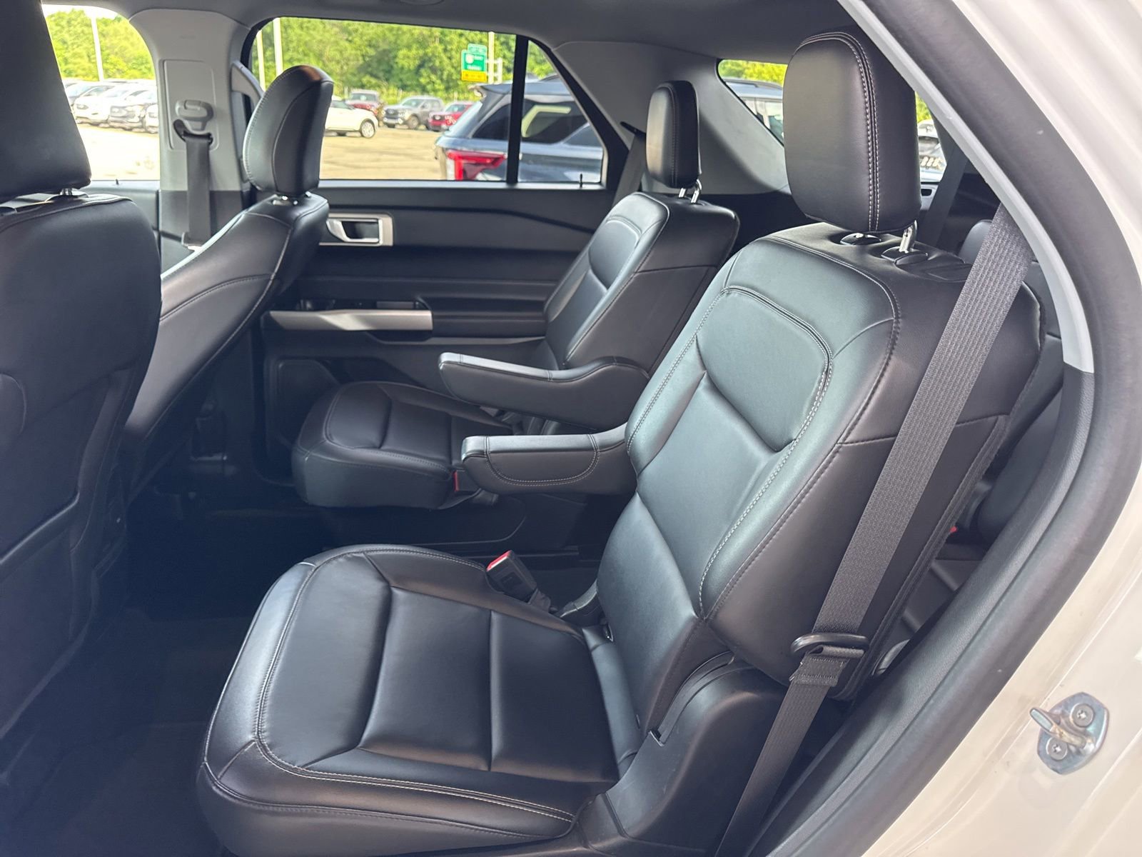 Certified 2023 Ford Explorer XLT w/ Equipment Group 202A AWD/4WD image 37