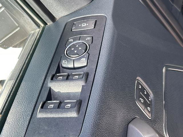 Certified 2022 Ford F350 Platinum AWD/4WD image 16
