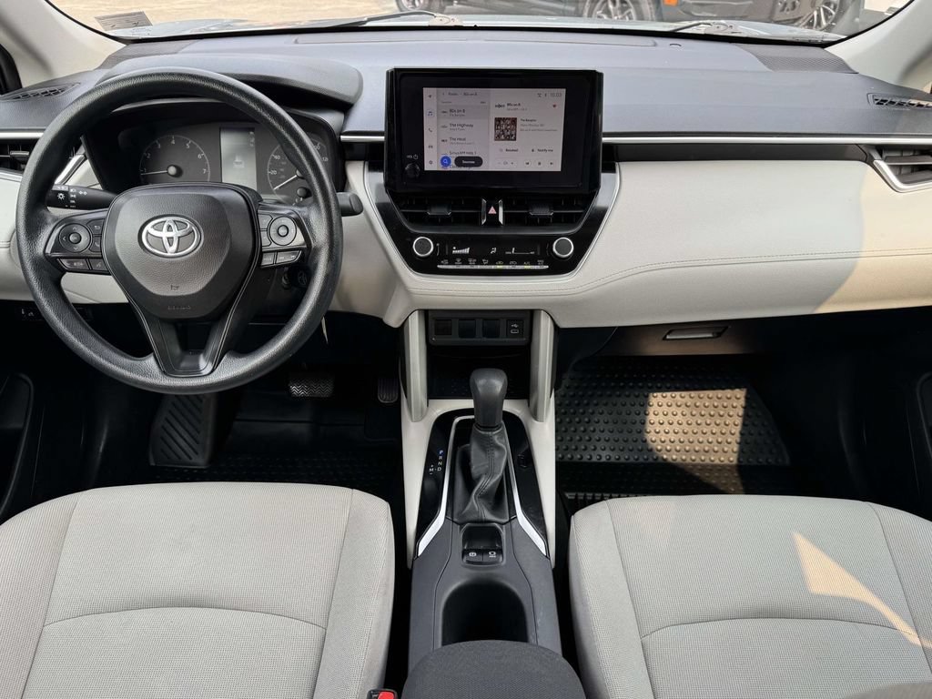 Used 2024 Toyota Corolla Cross L FWD image 2